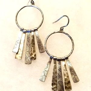 Silpada Nod to Mod earrings